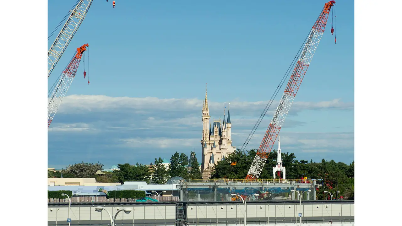 Construction Continues on New Experiences Coming to Tokyo Disneyland