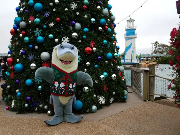 SeaWorld Orlando's Christmas Celebration: Where The Season Meets The Sea 2017 Review