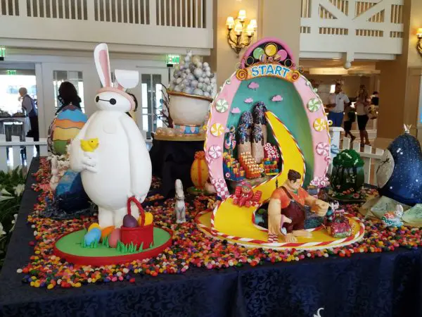 Yacht & Beach Club 2018 Easter Egg Display Photo Tour