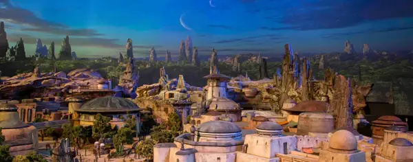  Star Wars: Galaxy's Edge Reservation 
