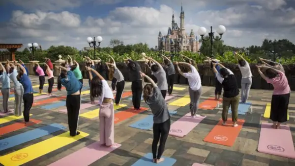 2018-06-21 16_37_43-Thousands Celebrate International Yoga Day at Iconic Disney Parks Locations _ Di