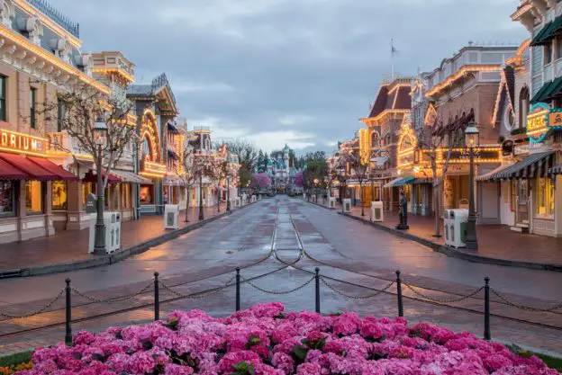 A Walk in the Clouds at Disneyland Park