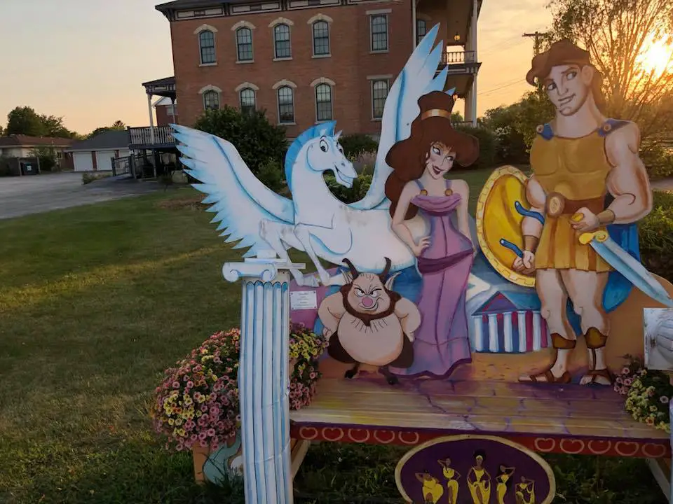 Disney Themed Benches in Tinley Park, Illinois