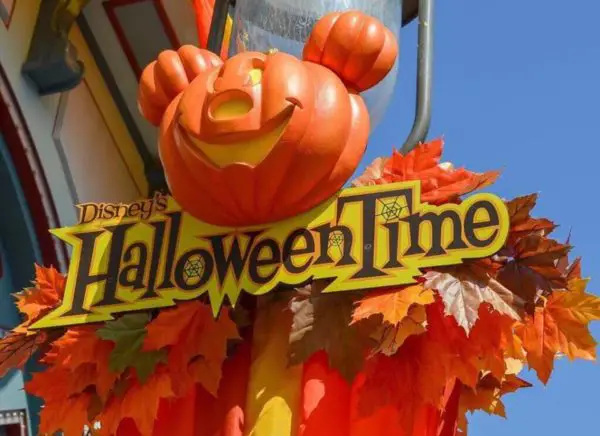 Take a Tour Of the Hallowen Decorations At Disneyland and California Adventure