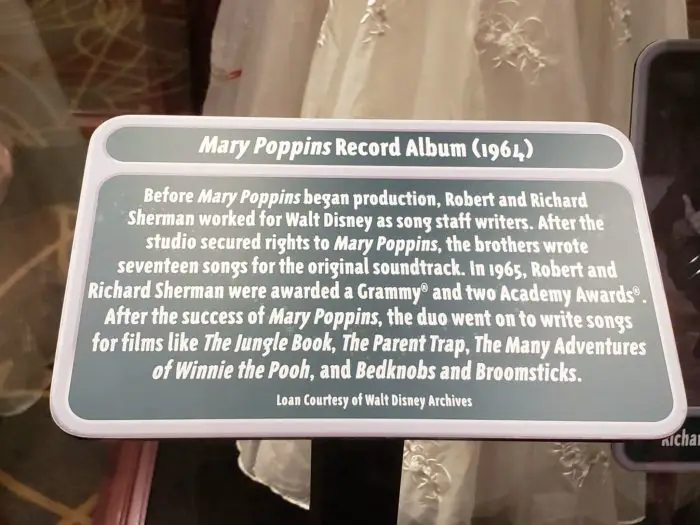 Mary Poppins Display Is Up at Walt Disney Presents