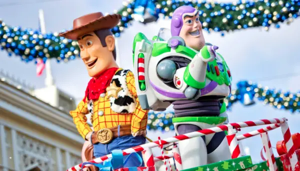 Celebrate the Holidays with Disney’s Enchanted Christmas at Disneyland Paris