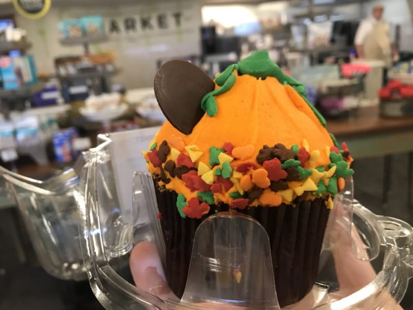 Halloween Inspired Cupcakes Have Arrived at The Yacht Club