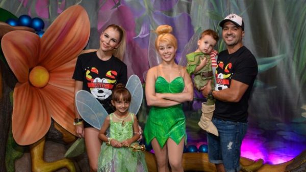 Luis Fonsi - A Halloween Celebration with #DisneyFamilia