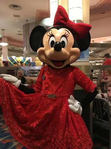 Minnie's Holiday Dine at Hollywood and Vine