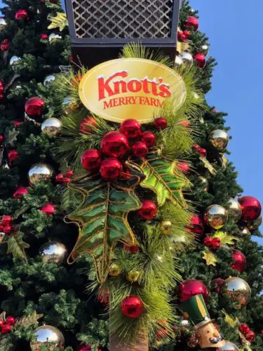 Knotts Merry Christmas