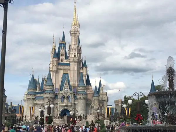 5 Children Have Died in a Fiery Crash Heading to Walt Disney World
