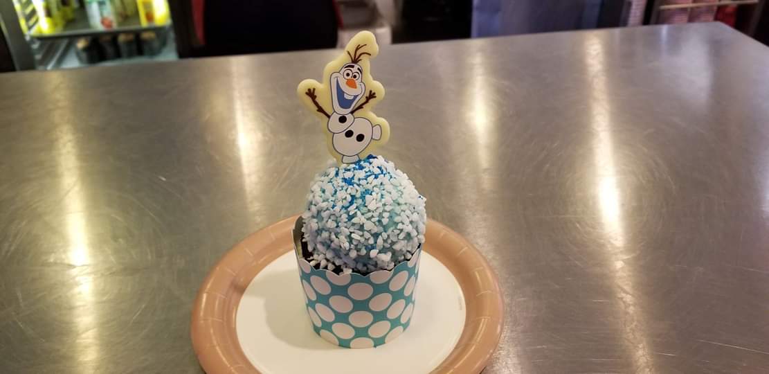 Olaf Cupcake Debuts at Hollywood Studios