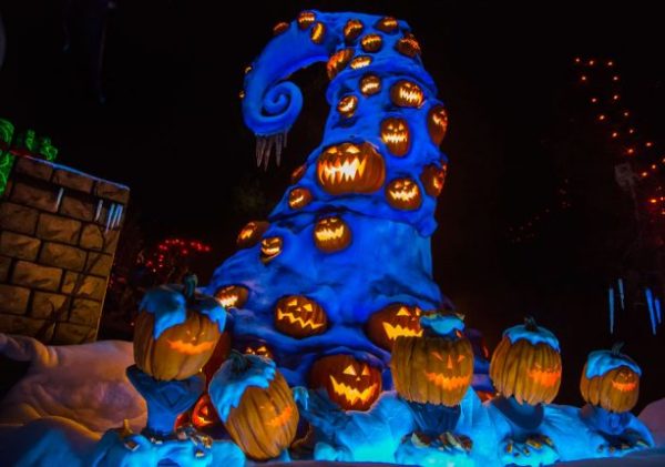 Snow In Southern California: Winter Is Here At Disneyland Resort