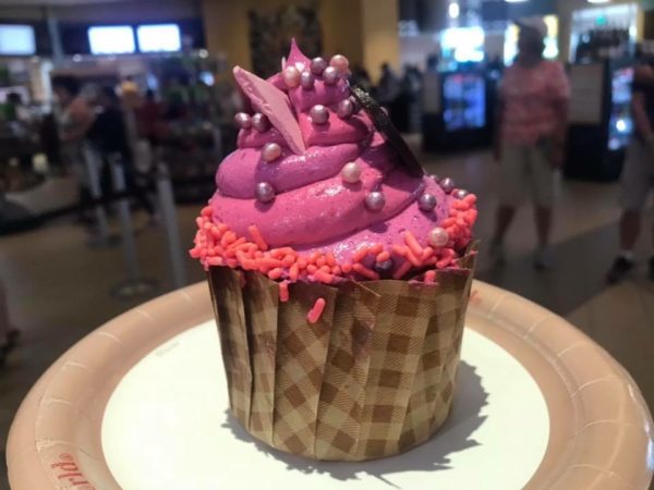 Cheshire Cat Cupcake Appears At All Stars Music