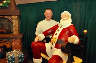 Celebrate the Holidays with Santa at Swan and Dolphin