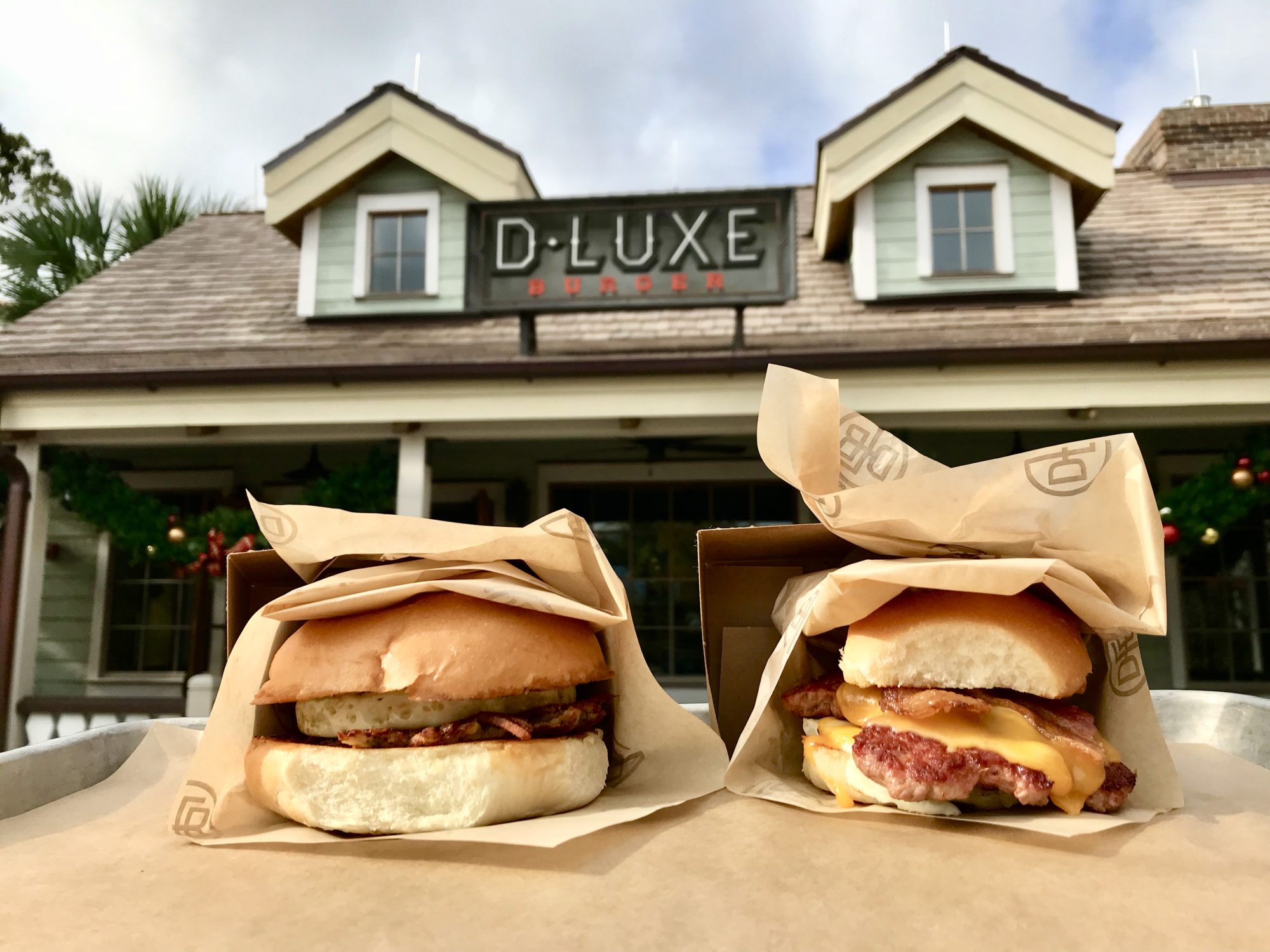 D-Luxe Burger Adds Breakfast Menu – Review