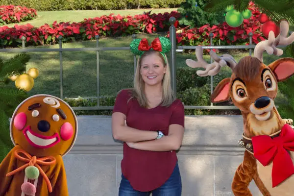 Festive PhotoPass Magic Shots and More During Mickey's Very Merry Christmas Party