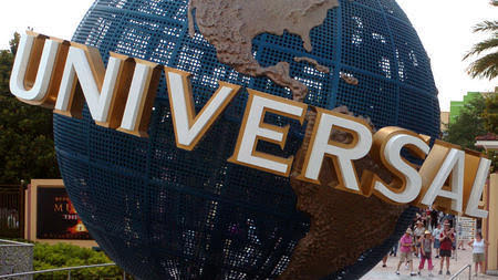 Universal Orlando Raises Minimum Wage to $12/Hour