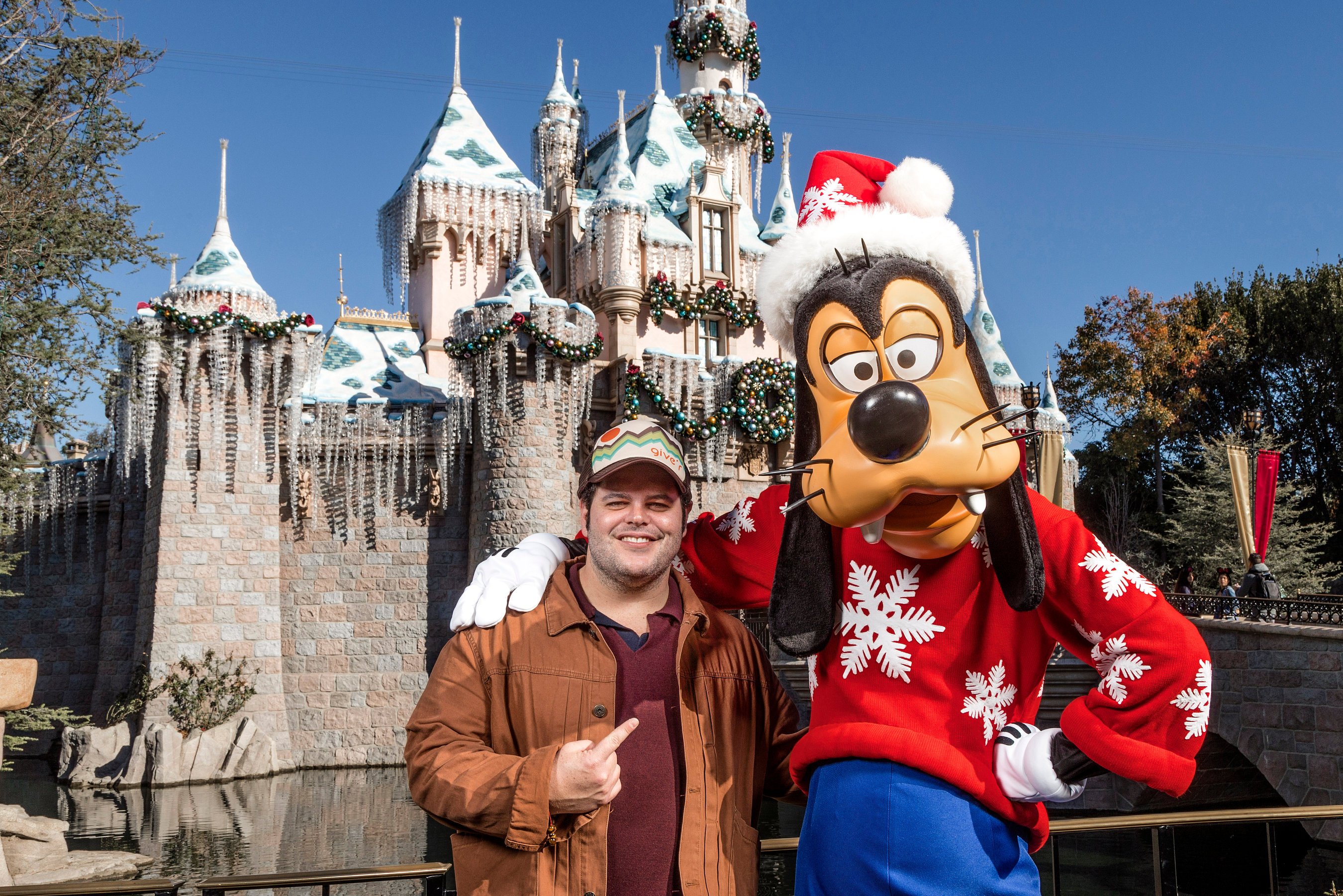 Josh Gad Enjoys a Goofy Moment at Disneyland Park During the Holidays