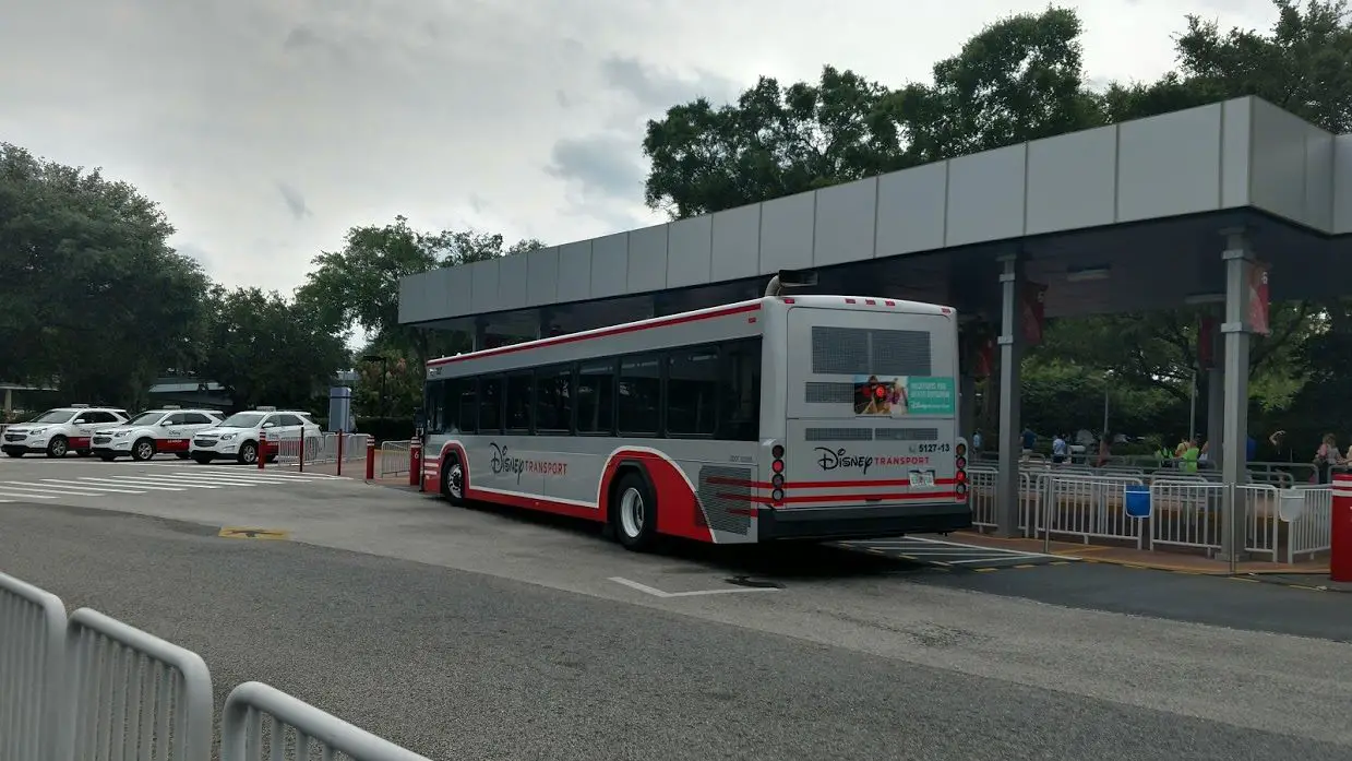 Bus Accident in the Epcot Parking Lot Has 15 Guests Heading to the Hospital