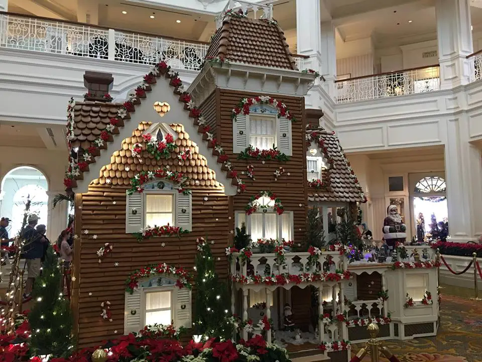 Making of the Grand Floridian Gingerbread House Time Lapse Video