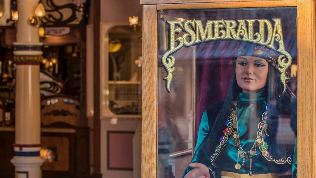 New Disneyland Fortune Telling Experience on Play Disney Parks App