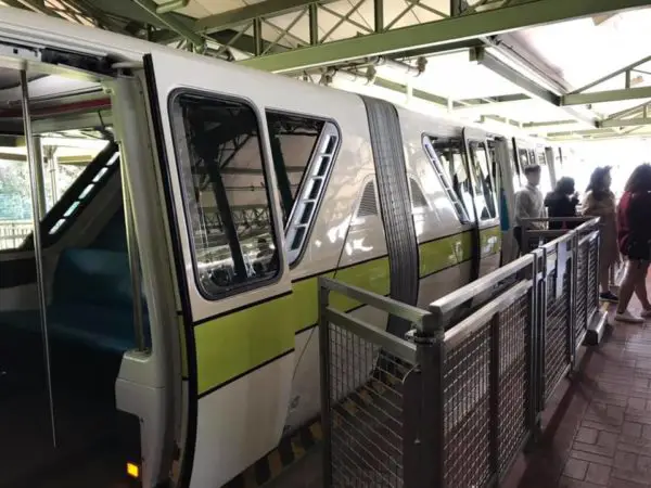 Lime Monorail Gets Face-lift a Sleek New Paint Job