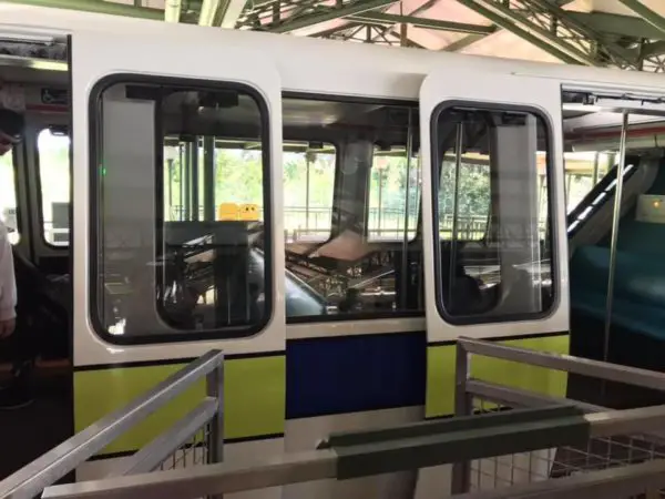 Lime Monorail Gets Face-lift a Sleek New Paint Job