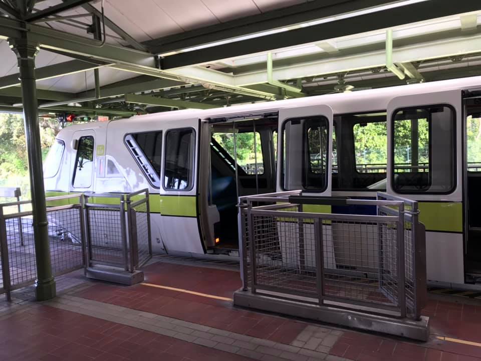 Lime Monorail Gets Face-lift with a Sleek New Paint Job