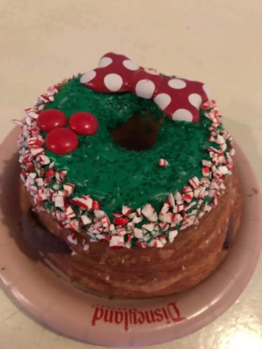 Minnie Wreath Cronut at Disneyland Looks Good Enough to Hang or Eat