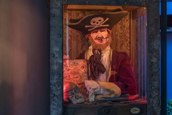 New Disneyland Fortune Telling Experience on Play Disney Parks App