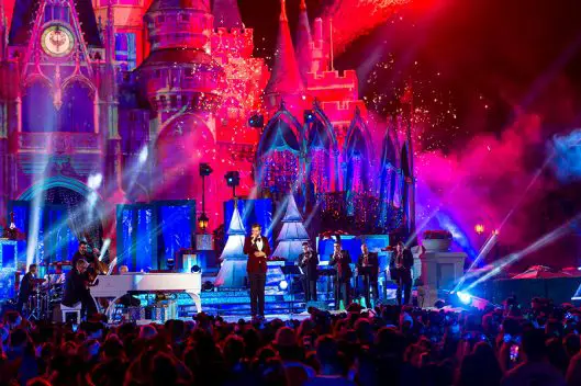 25 Days of Christmas Holiday Party from Disney Parks on Disney Channel Tonight