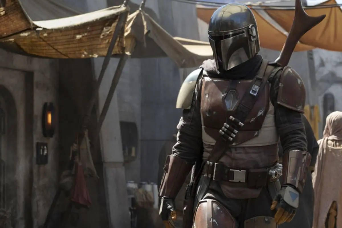 Pedro Pascal Revealed as the Deadly Gunfighter of The Mandalorian