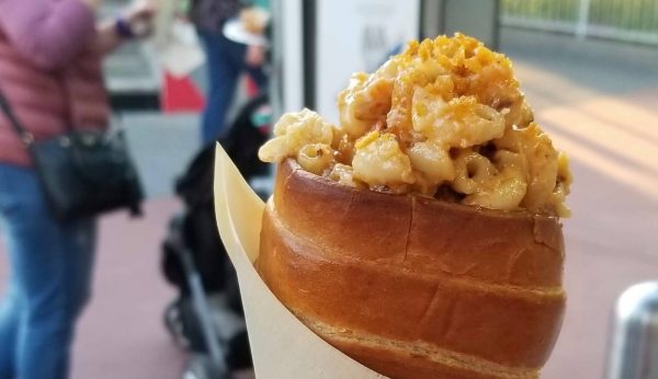 Taste Track's Delicious Lobster Bacon Macaroni and Cheese 