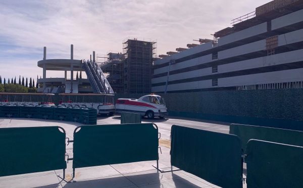 New Parking Structure Takes Shape at Disneyland Resort