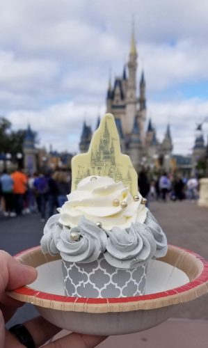 New Castle Cupcake Available at Main Street Bakery