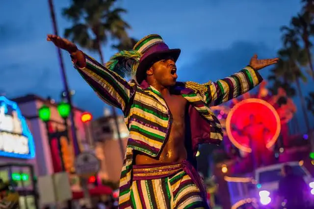 Enter For Your Chance to Ride a Float in Universal’s 2019 Mardi Gras Parade!
