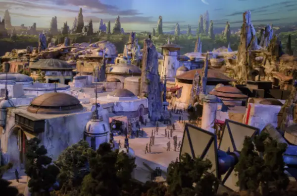 Did Disney Just Drop a Clue to the Opening Date of Star Wars: Galaxy's Edge at Disneyland?