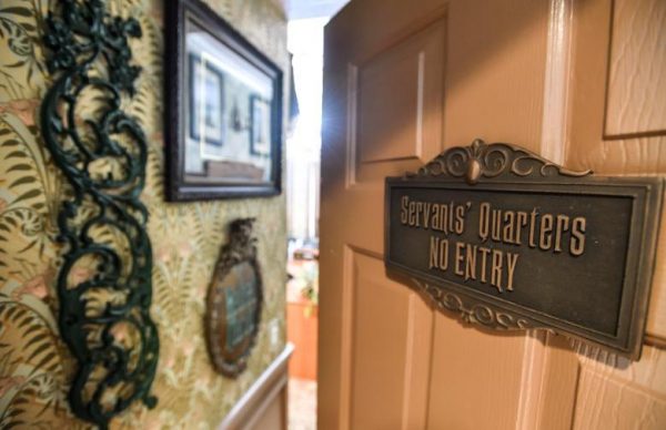 A Wife Redecorates her Husbands Office into the Haunted Mansion