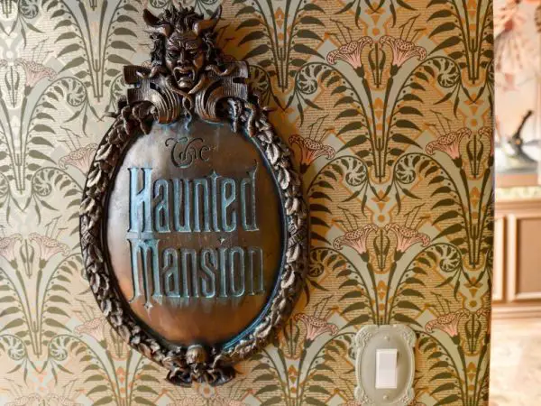 A Wife Redecorates her Husbands Office into the Haunted Mansion