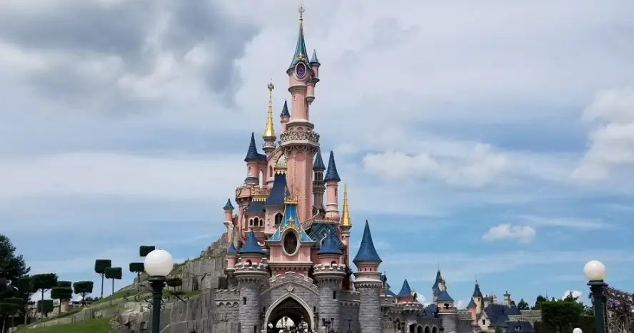 Disneyland Paris Refurb and Closures for February 2019