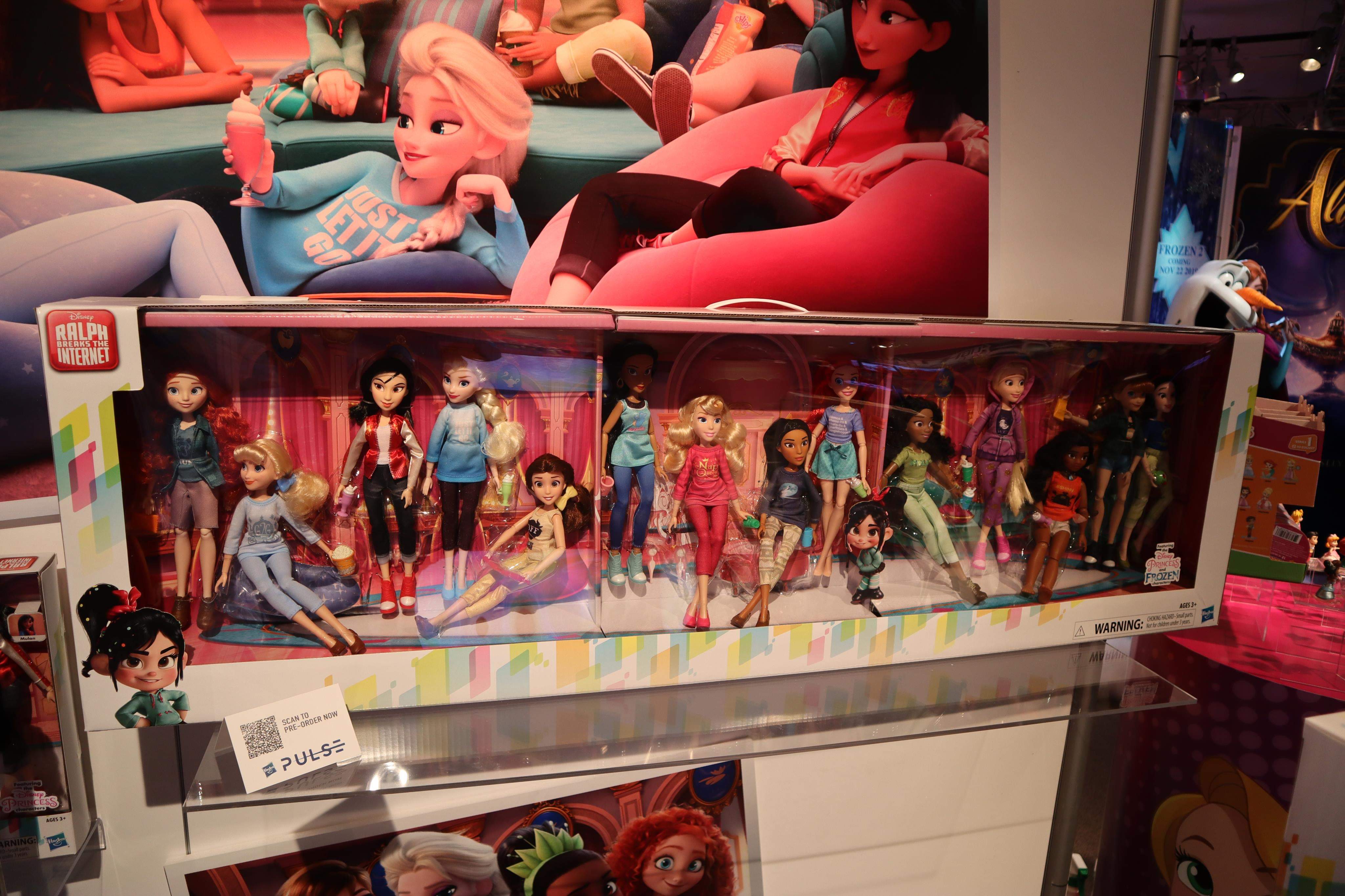 Hasbro takes the NYC Toy Fair by storm with Disney Princesses, Frozen, Marvel and More!