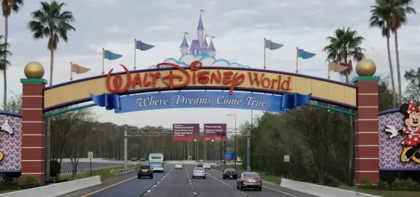 Walt Disney World Officially Bans Plastic Straws at All Parks