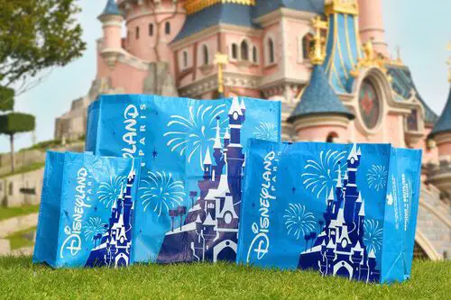 Disneyland Paris Using Reusable Bags!