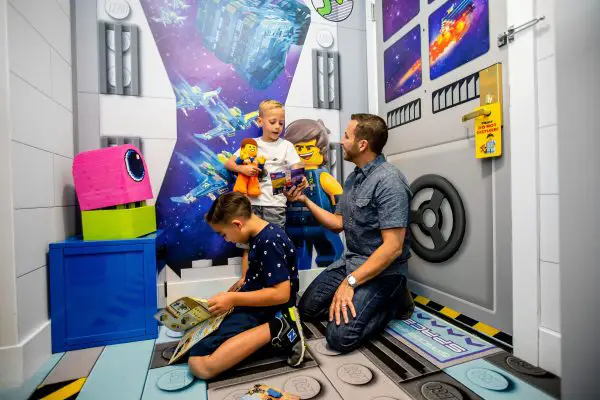Backstreet Boys’ Howie Dorough First to Stay in THE LEGO MOVIE Themed Rooms at LEGOLAND Florida Resort