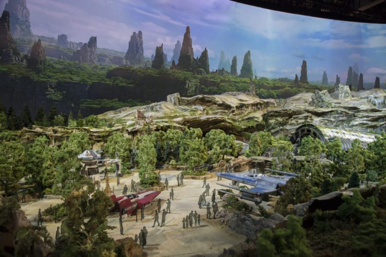 Take a Look at the Entire 'Star Wars: Galaxy's Edge' Concept Art ...