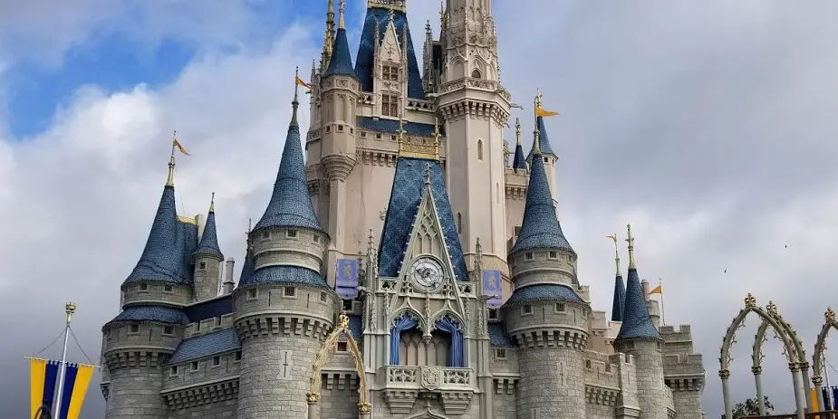 Disney World Guests Can Now Use Amazon Prime Same Day delivery