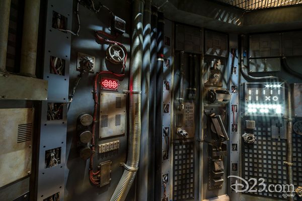 First Look: New Photos of Star Wars: Galaxy's Edge in Disneyland