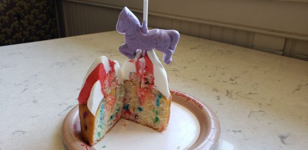 New Carousel Cupcake Spins into Walt Disney World Resort Hotel.