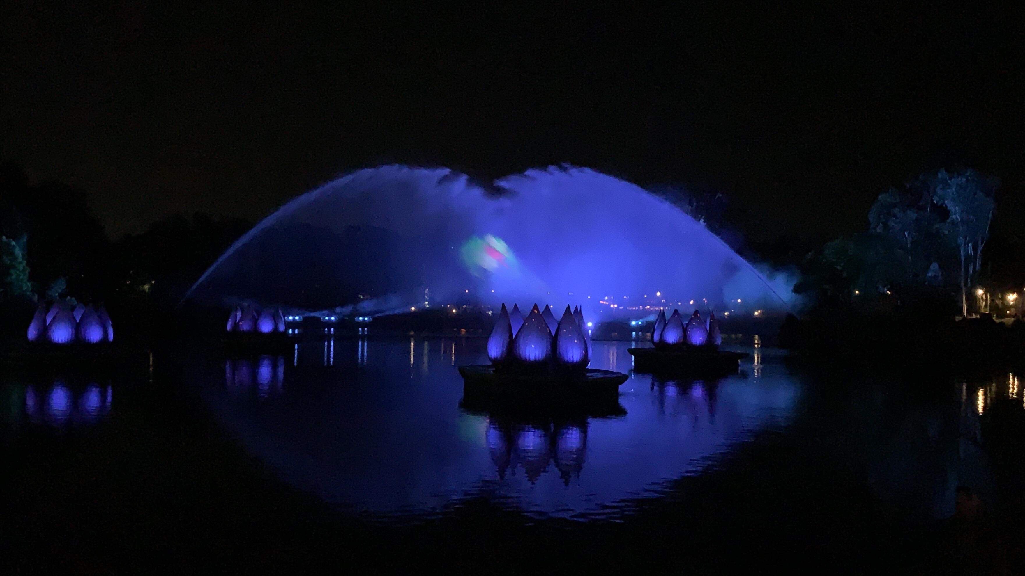 Rivers Of Light: We Are One Show Debuts At Disney's Animal Kingdom ...